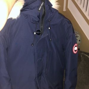 Canada Goose navy blue size medium 3/4 coat
